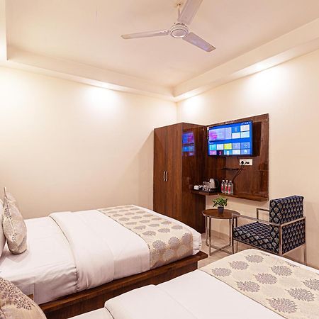 Hotel Emblem Suites- Near Delhi Airport New Delhi Ngoại thất bức ảnh