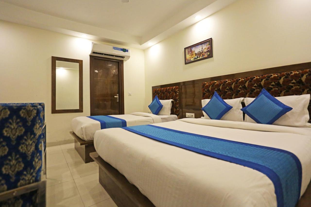 Hotel Emblem Suites- Near Delhi Airport New Delhi Ngoại thất bức ảnh