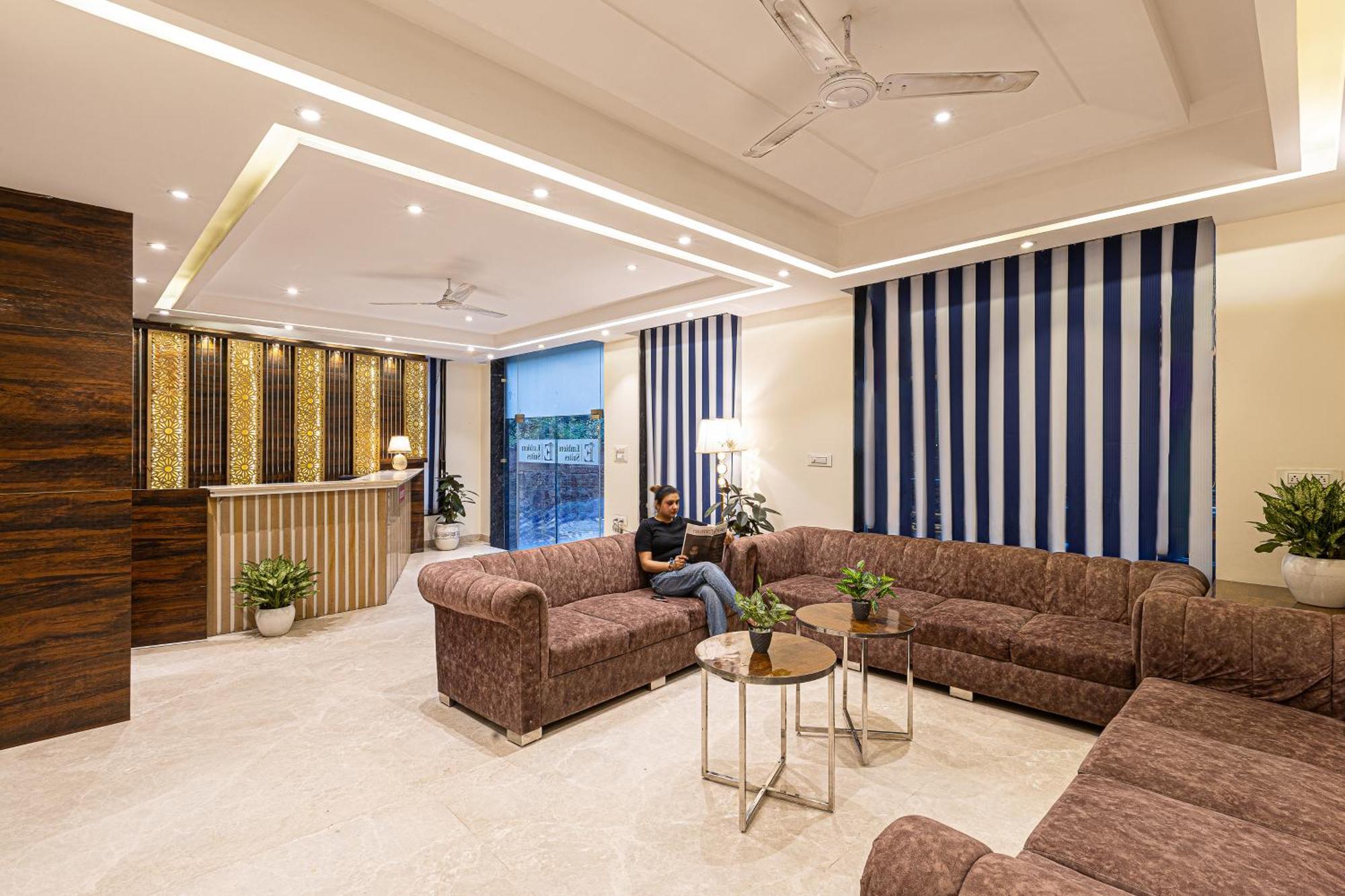 Hotel Emblem Suites- Near Delhi Airport New Delhi Ngoại thất bức ảnh